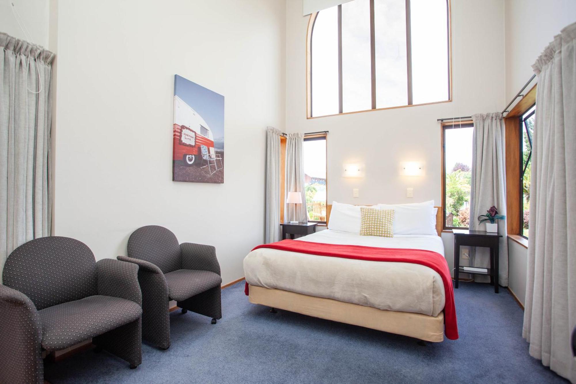 Cascades Lakefront Motel タウポ 部屋 写真 A room at the hotel